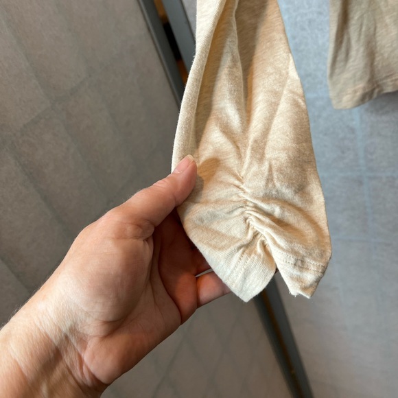 Cabi oatmeal colored long sleeved top - Picture 4 of 6